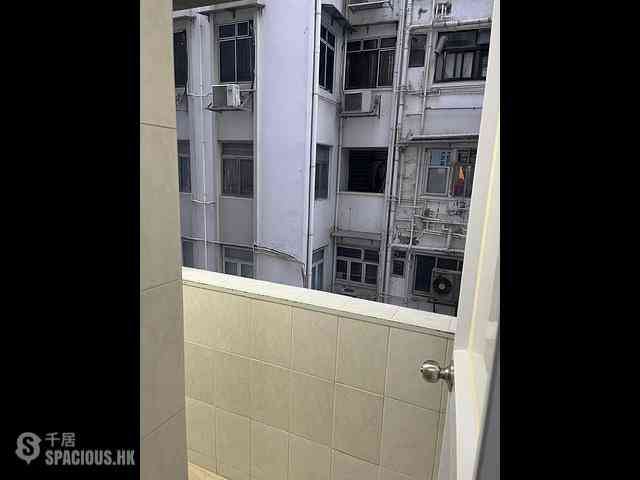 Causeway Bay - Hyde Park Mansion 12