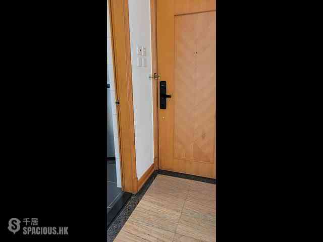 Fortress Hill - Le Sommet Block 2 07