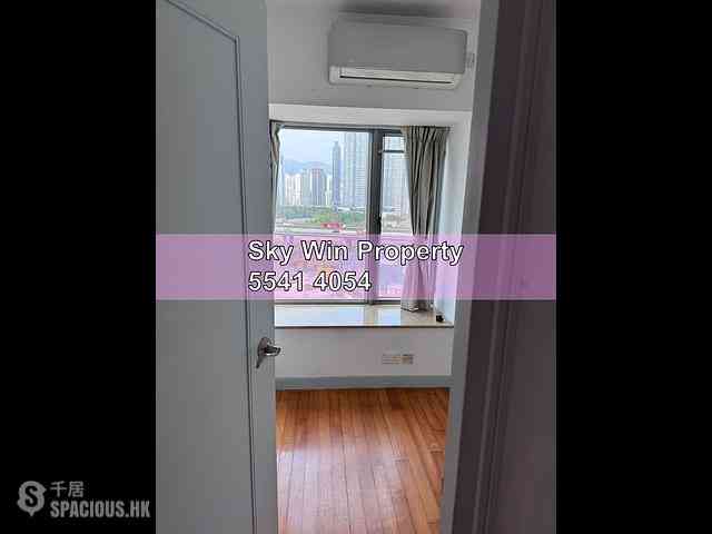 Tai Kok Tsui - Hampton Place Tower 3 05