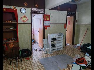 Sham Shui Po - 35-37, Apliu Street 05