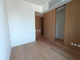 Mid Levels Central - Gramercy 07
