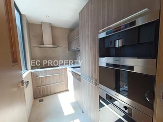 Mid Levels Central - Gramercy 05