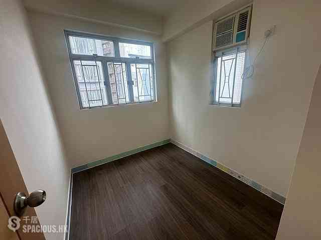 Kennedy Town - Luen Wai Apartment 11