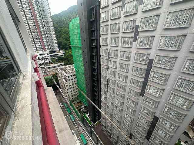 Kennedy Town - Luen Wai Apartment 06