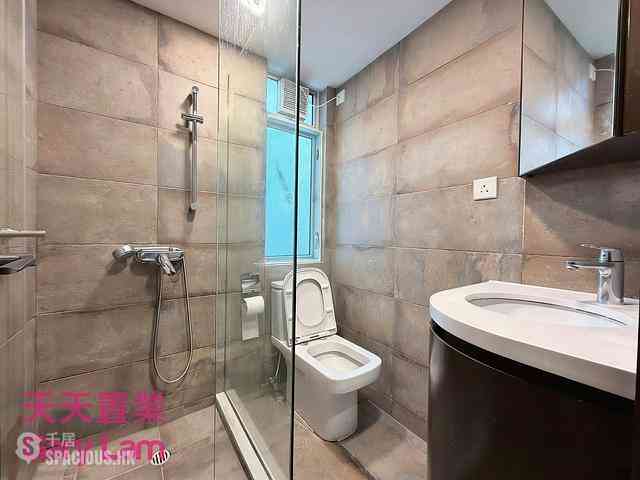 Clear Water Bay - Hillview Court 19