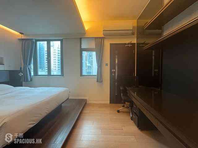 Central - Knight on Wyndham 03