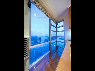 The Peak - Sunshine Villa 03