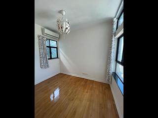 Mid Levels Central - Scenecliff Block 2 08