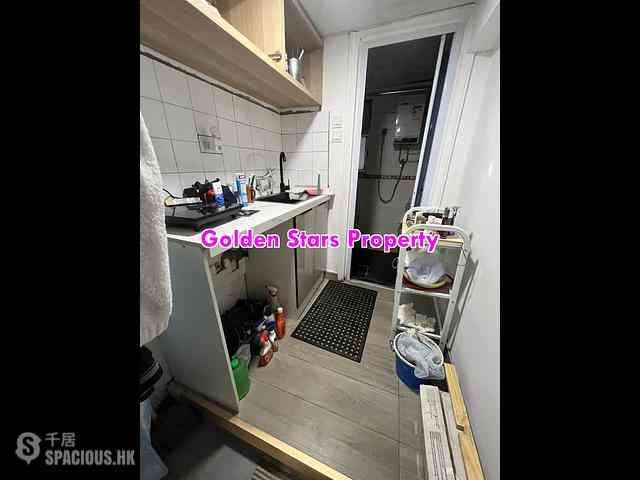 Sai Ying Pun - Wai Yuen Mansion 05
