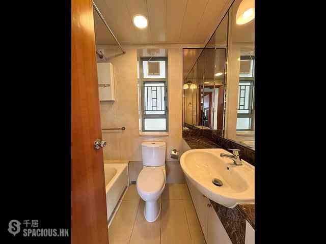 Tung Chung - Seaview Crescent Block 1 15
