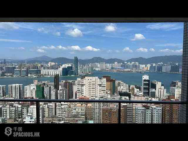 Braemar Hill - Sky Scraper 01