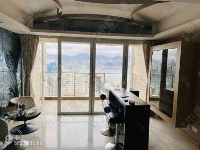 Braemar Hill - Sky Scraper 14