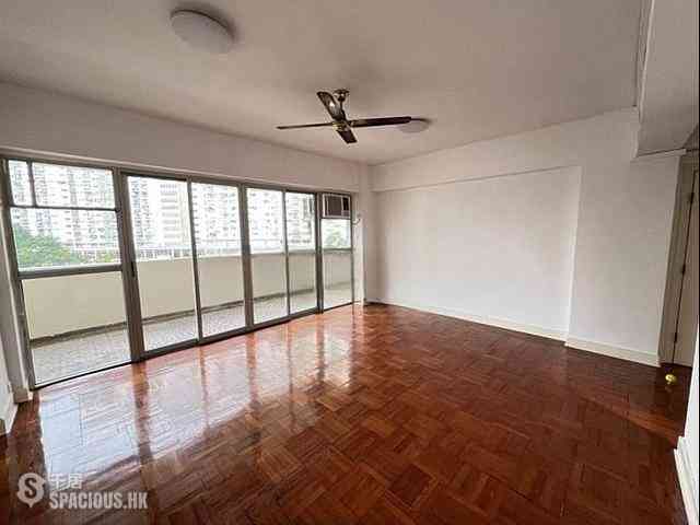 Tai Hang - Kan Oke House 01