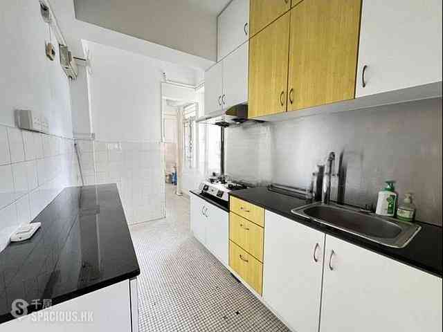 Tai Hang - Kan Oke House 03