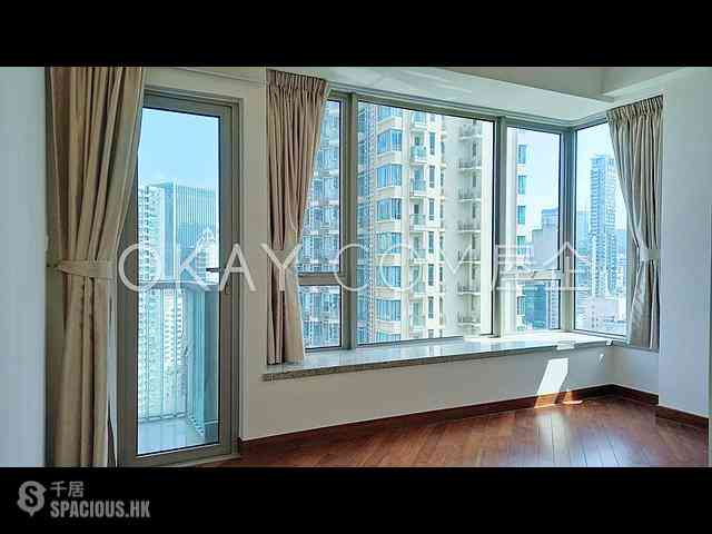 Wan Chai - The Avenue Phase 2 Block 2 07