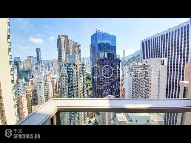 Wan Chai - The Avenue Phase 2 Block 2 09