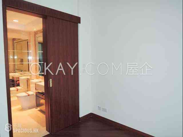 Wan Chai - The Avenue Phase 2 03