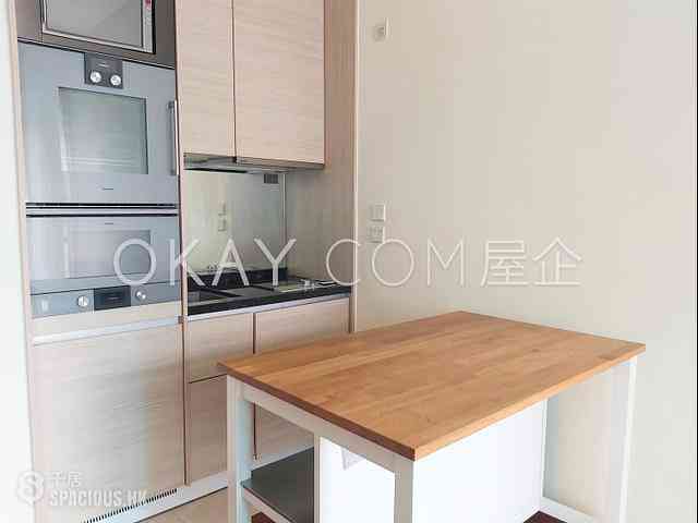 Wan Chai - The Avenue Phase 2 06