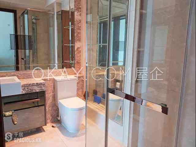 Wan Chai - The Avenue Phase 2 07