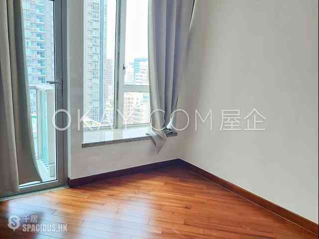 Wan Chai - The Avenue Phase 2 08