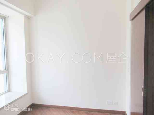 Wan Chai - The Avenue Phase 2 05