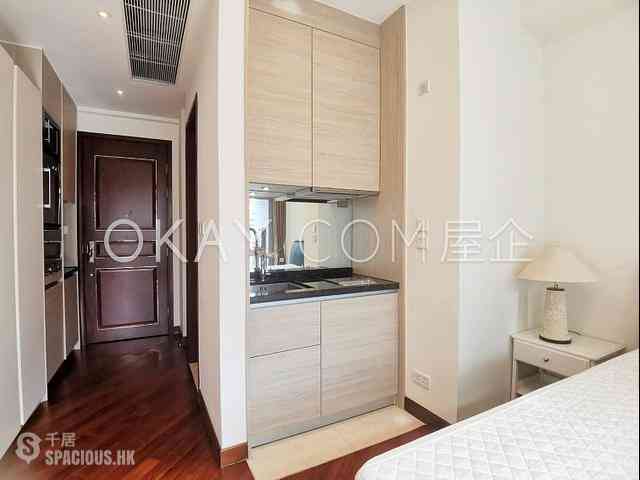 Wan Chai - The Avenue Phase 2 03
