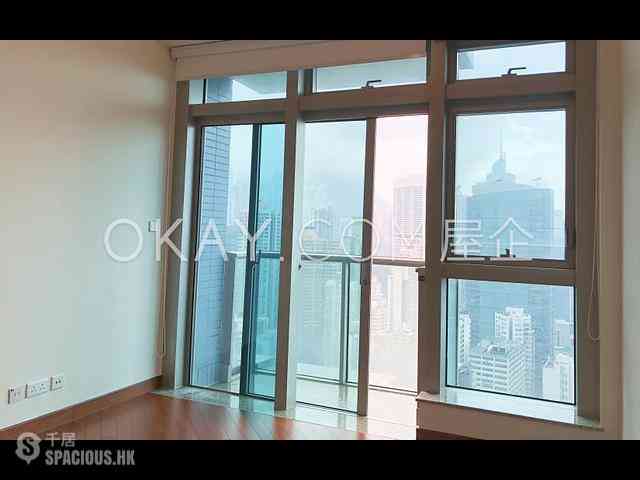 Wan Chai - The Avenue Phase 2 04