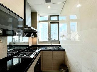 Wan Chai - The Avenue Phase 2 Block 2 12