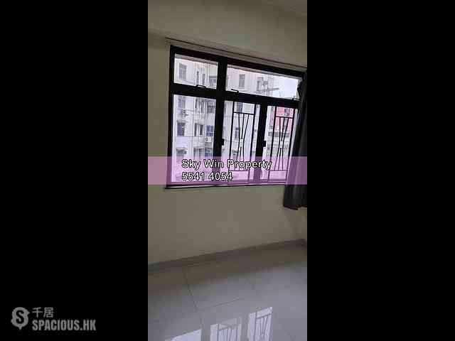 Prince Edward - Tung Shing Building 04
