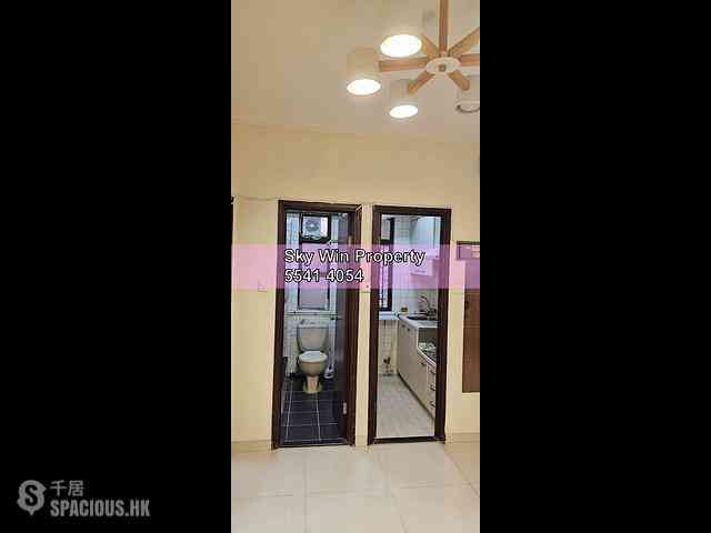 Prince Edward - Tung Shing Building 06