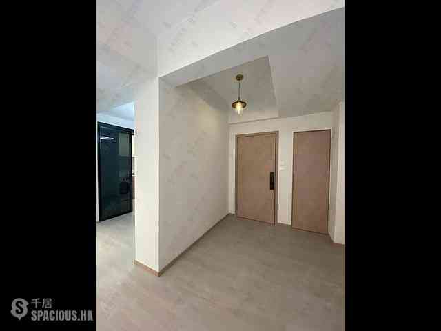 Sai Ying Pun - 1E, High Street 04