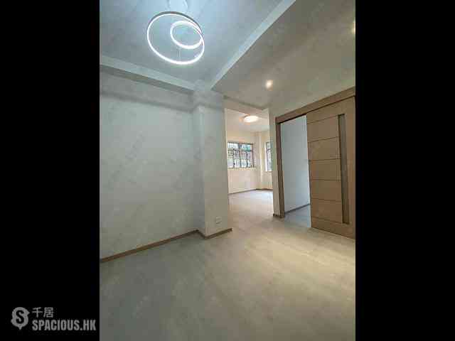 Sai Ying Pun - 1E, High Street 07