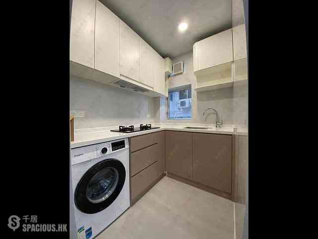 Sai Ying Pun - 1E, High Street 08