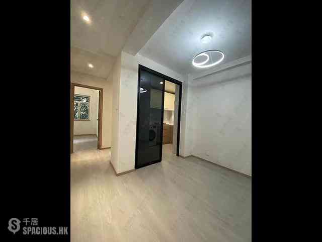 Sai Ying Pun - 1E, High Street 09