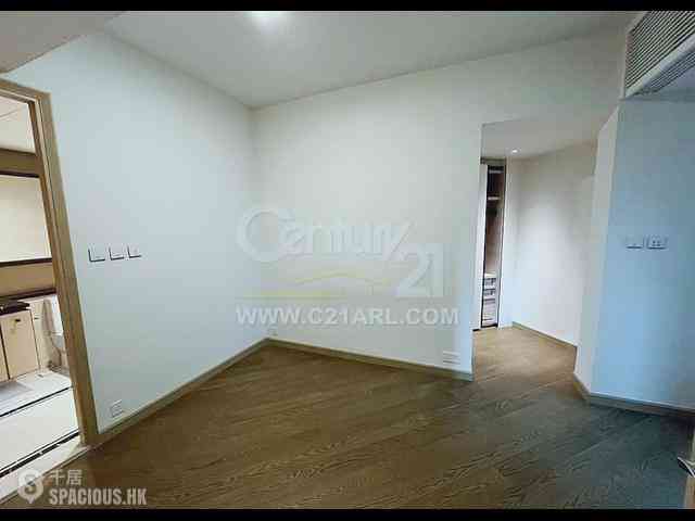 Mid Levels Central - 3, MacDonnell Road 03
