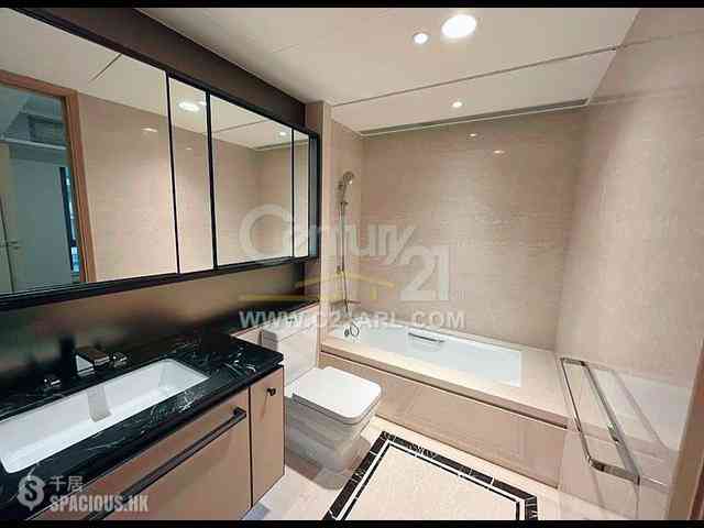 Mid Levels Central - 3, MacDonnell Road 05
