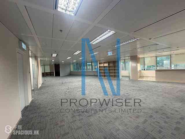 Sheung Wan - 181 Queen's Road Central 01