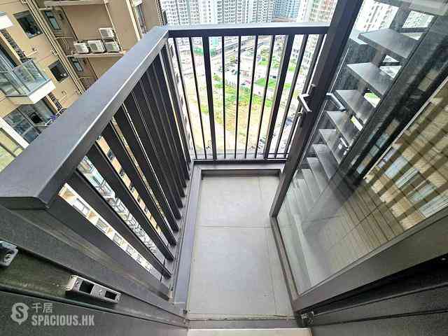 Tung Chung - The Visionary Tower 1 10
