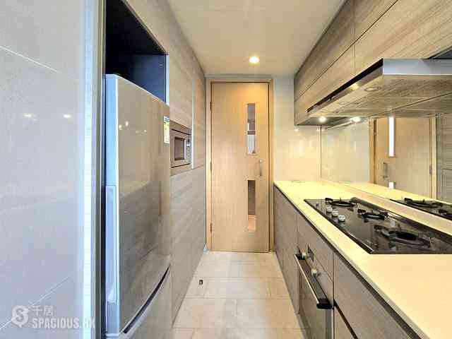 Tung Chung - The Visionary Tower 1 08