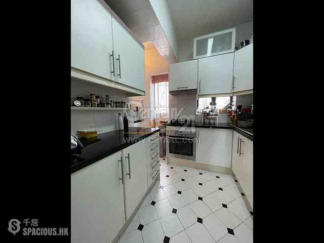 Mid Levels Central - 36-36A, Kennedy Road 08