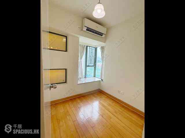 Tai Kok Tsui - Island Harbourview Block 5 03