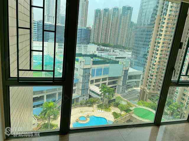 Tai Kok Tsui - Island Harbourview Block 5 04