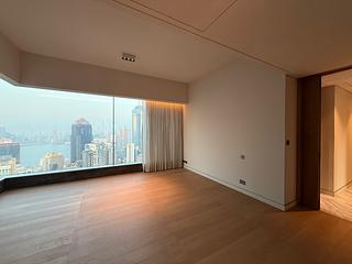 Mid Levels West - The Legacy Phase 2 Tower 1 02