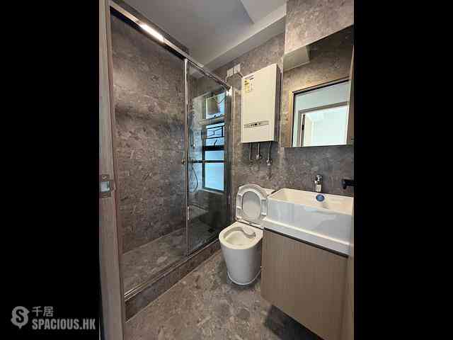 Kennedy Town - Centenary Mansion Block 2 05