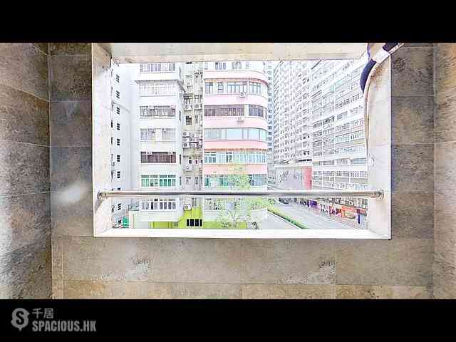 Wan Chai - Chong Hing Building 11