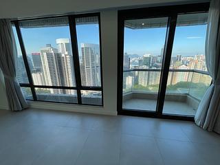 Mid Levels East - Bowen Place 04