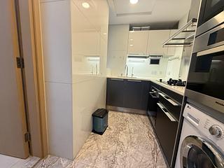 West Kowloon - The Cullinan (Tower 21 Zone 2 Luna Sky) 08