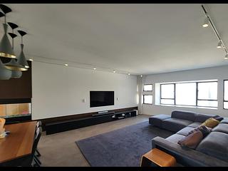 Mid Levels Central - Birchwood Place 04
