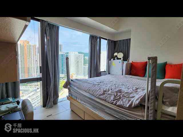 Tseung Kwan O - Twin Peaks Block 2 05