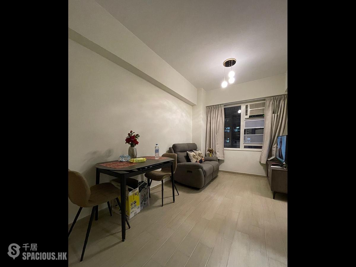 Wan Chai - Lap Hing Building 01